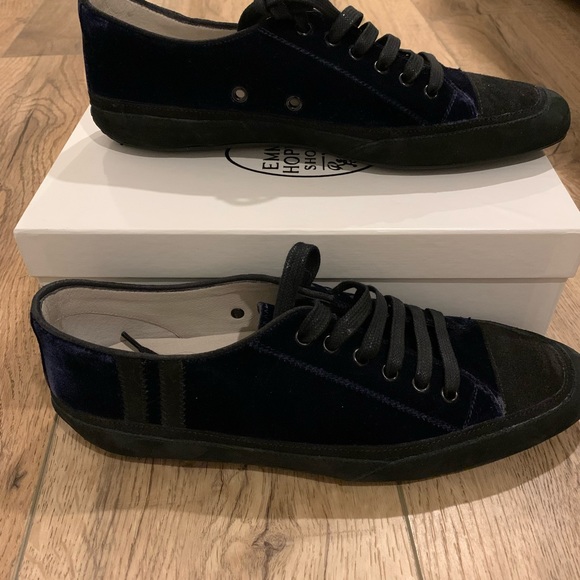 Emma Hope dark blue/purple-ish velvet lace shoes. Brand new, never been worn. - Picture 4 of 6